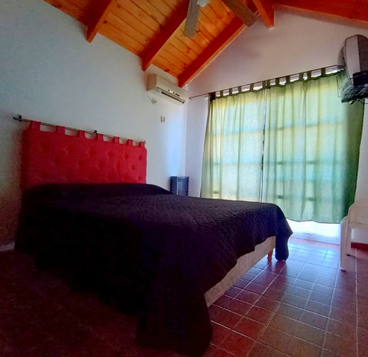 WhatsApp Image 2022-12-10 at 18.44.46 (1)